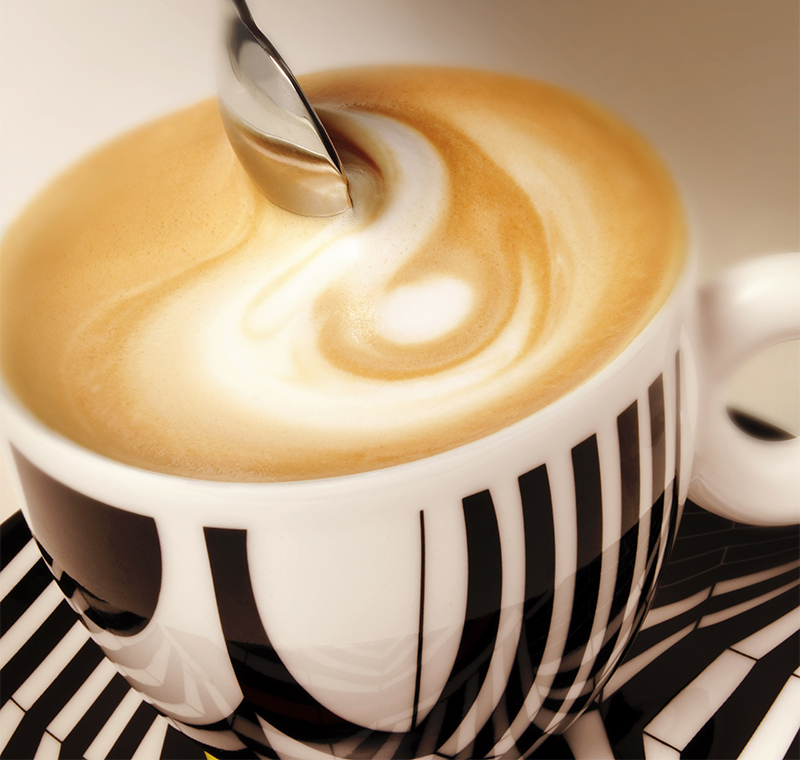 illy-CA_coffee-preparation-cappuccino-rehberger_720x360