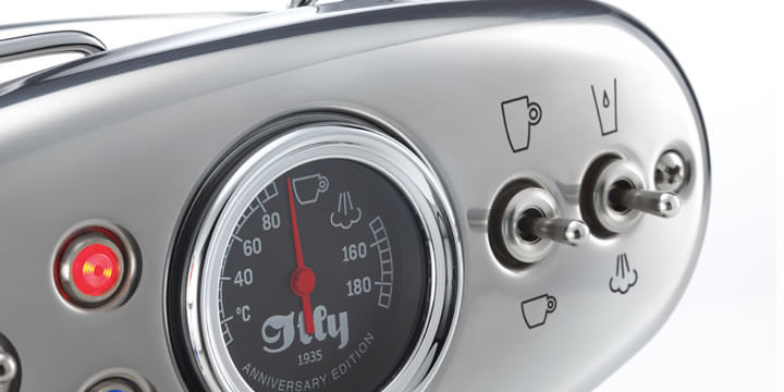 PLP_macchine-caffe-X1-iperespresso_closeup_720x360