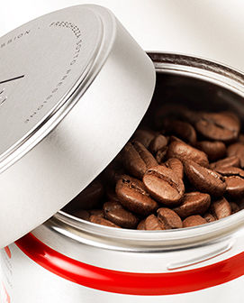 Gourmet Italian Whole Bean Coffee - illy eShop