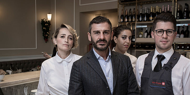  Les employés du bar Jerome