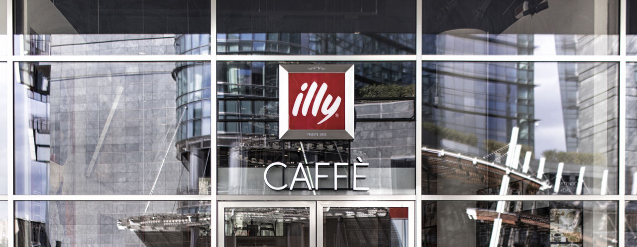  Il enseigne la boutique caffè illy