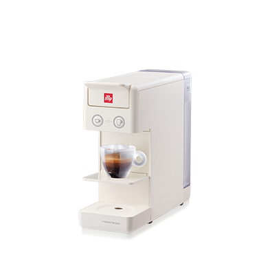 2019_Y3.3_White-Front-Espresso-at-Angle_Image_HR_ENG.tif