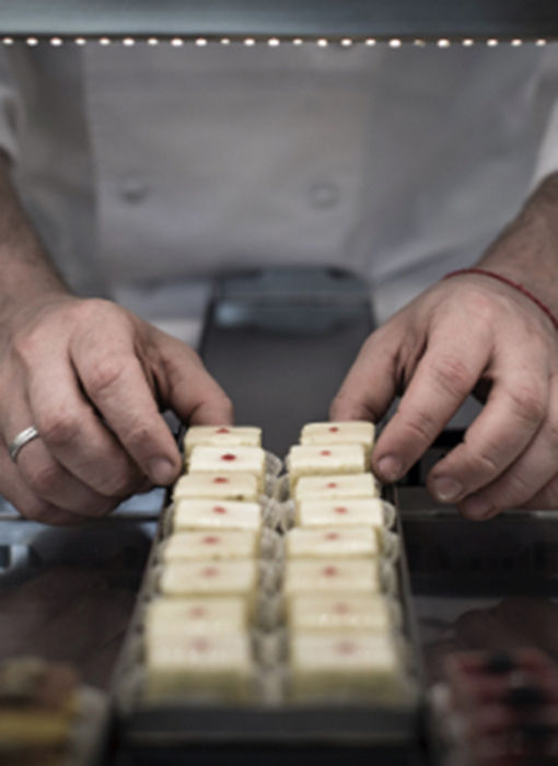 21.04.15_illy-pasticcerie_square-image-slider_510x700