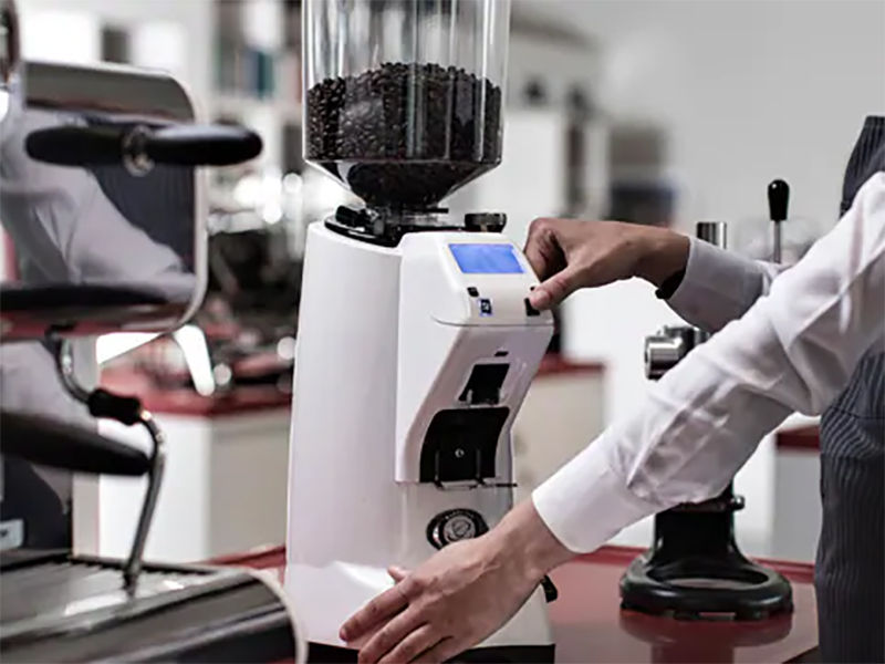 21.03.31_professional_coffee_grinder_for_bar_alternate-banner_800x600