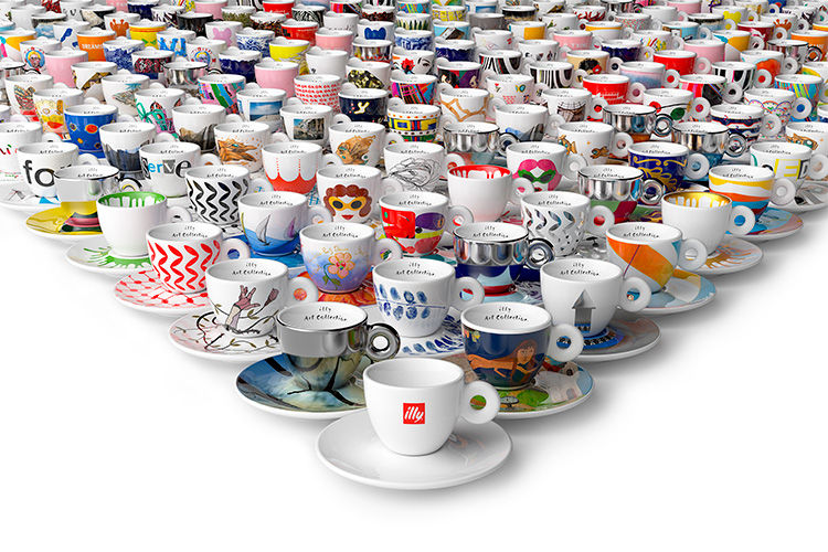 ② collection d'art de tasse à expresso illy Subirachs Laietana