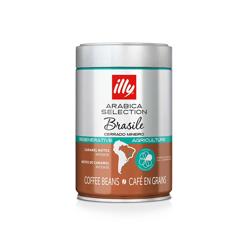 Grains Café Illy 250G Isolé Sur Fond Blanc Illycaff Est — Photo