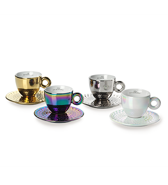 SET MIT VIER CAPPUCINOTASSEN – JOHN ARMLEDER ILLY ART COLLECTION