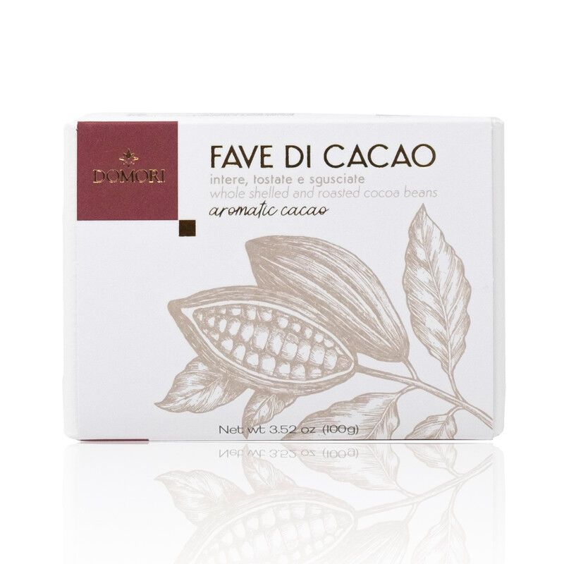 Fave intere di cacao tostate e sgusciate