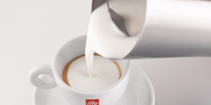 Offerta macchina Caffè Iperespresso Y3 e Cappuccinatore -illy